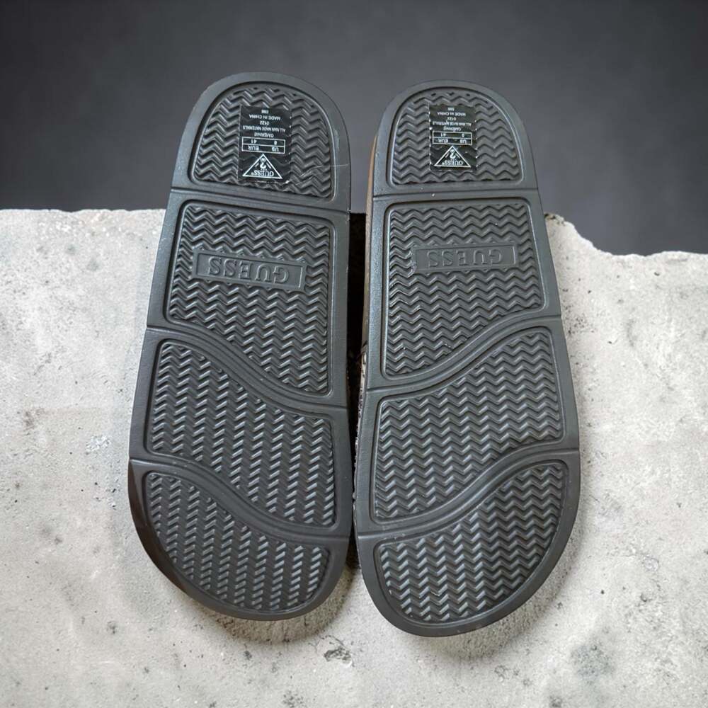 Guess Logo Pattern Slide Sandals - Picture 3 of 3